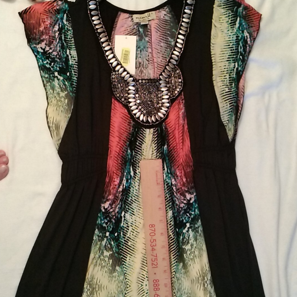 Dress Casual NEW -- Brand Emerald Live & Let Live